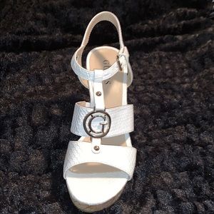 Size 10 Guess Wedges